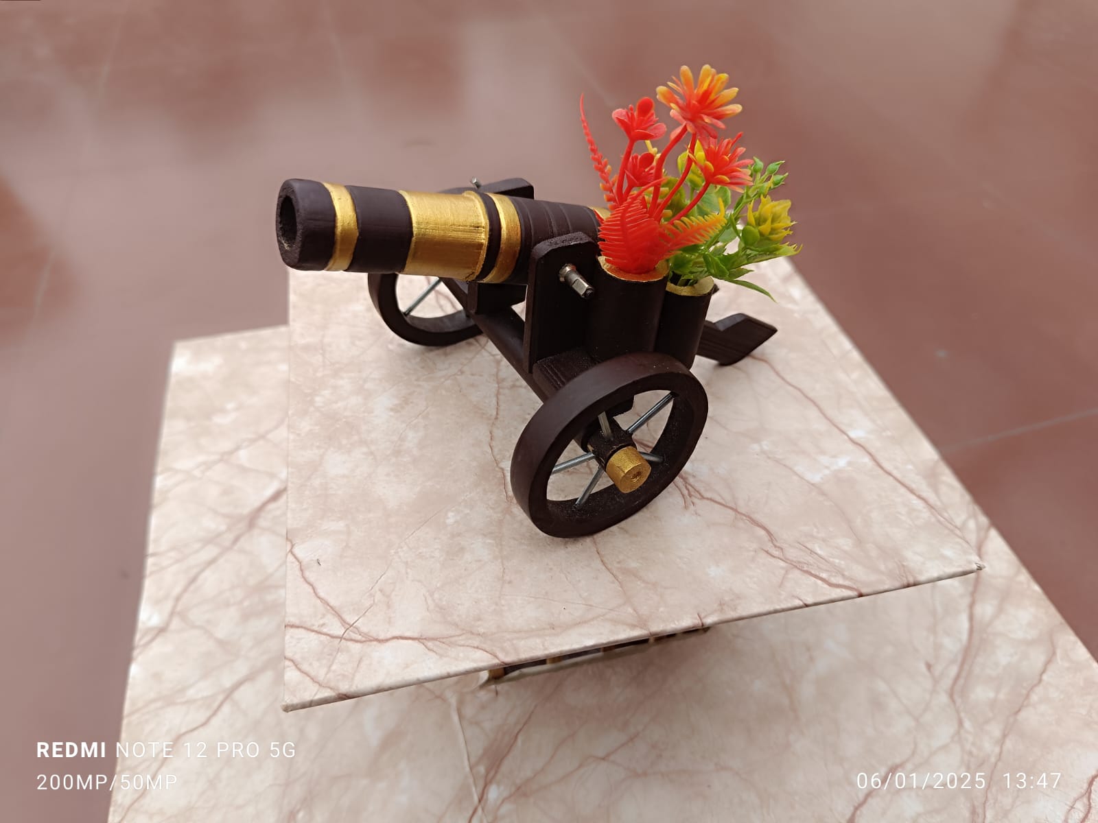 Bamboo canon with flower and pen holder | Bamboo Vista